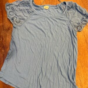 Women’s Light Blue Short Sleeve Crochet-Sleeve Blouse